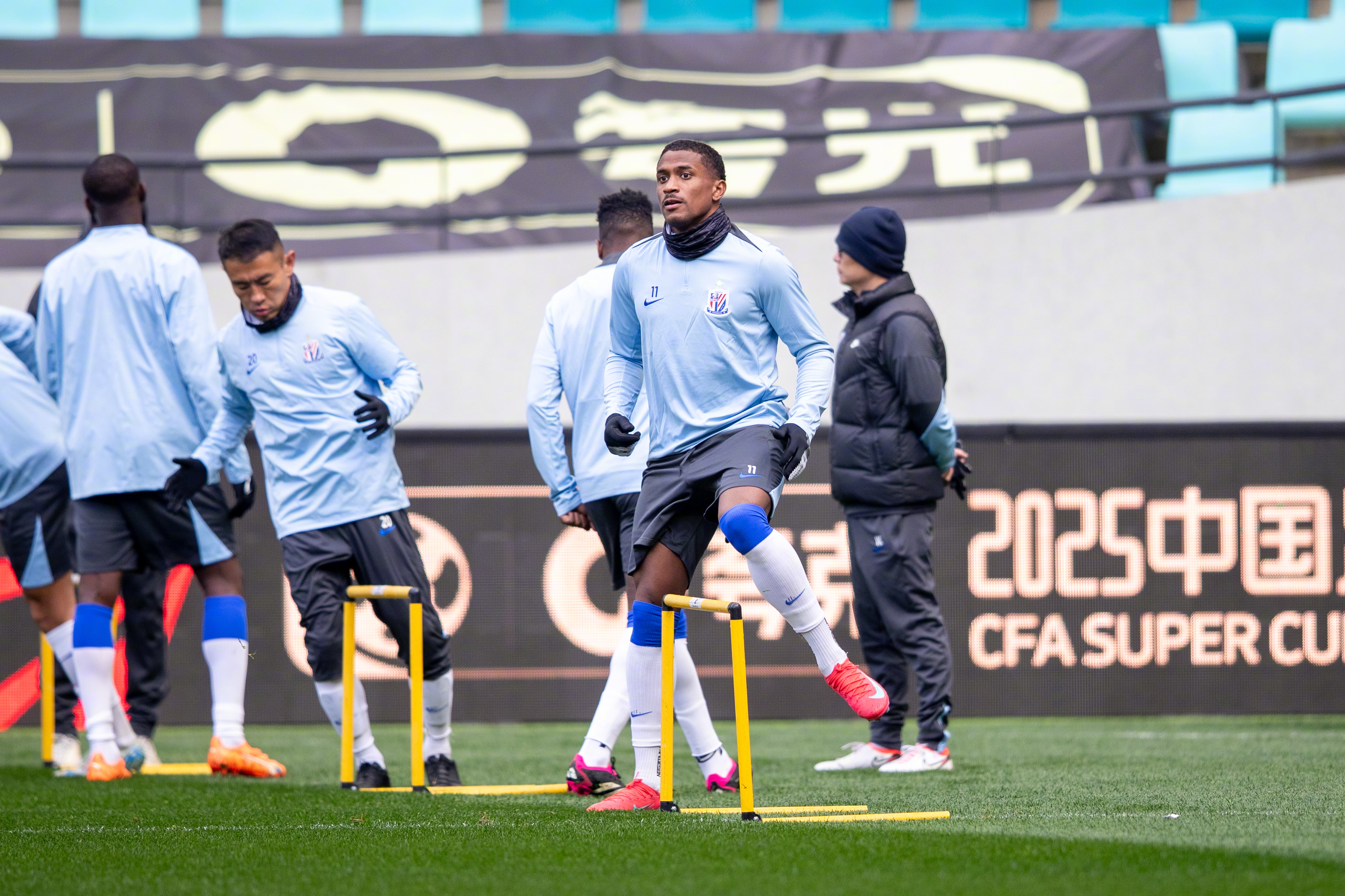 爱游戏注册国际比赛日上海海港官宣签约——欧篮联节点到来，话题不断，训练强度明显提升的简单介绍