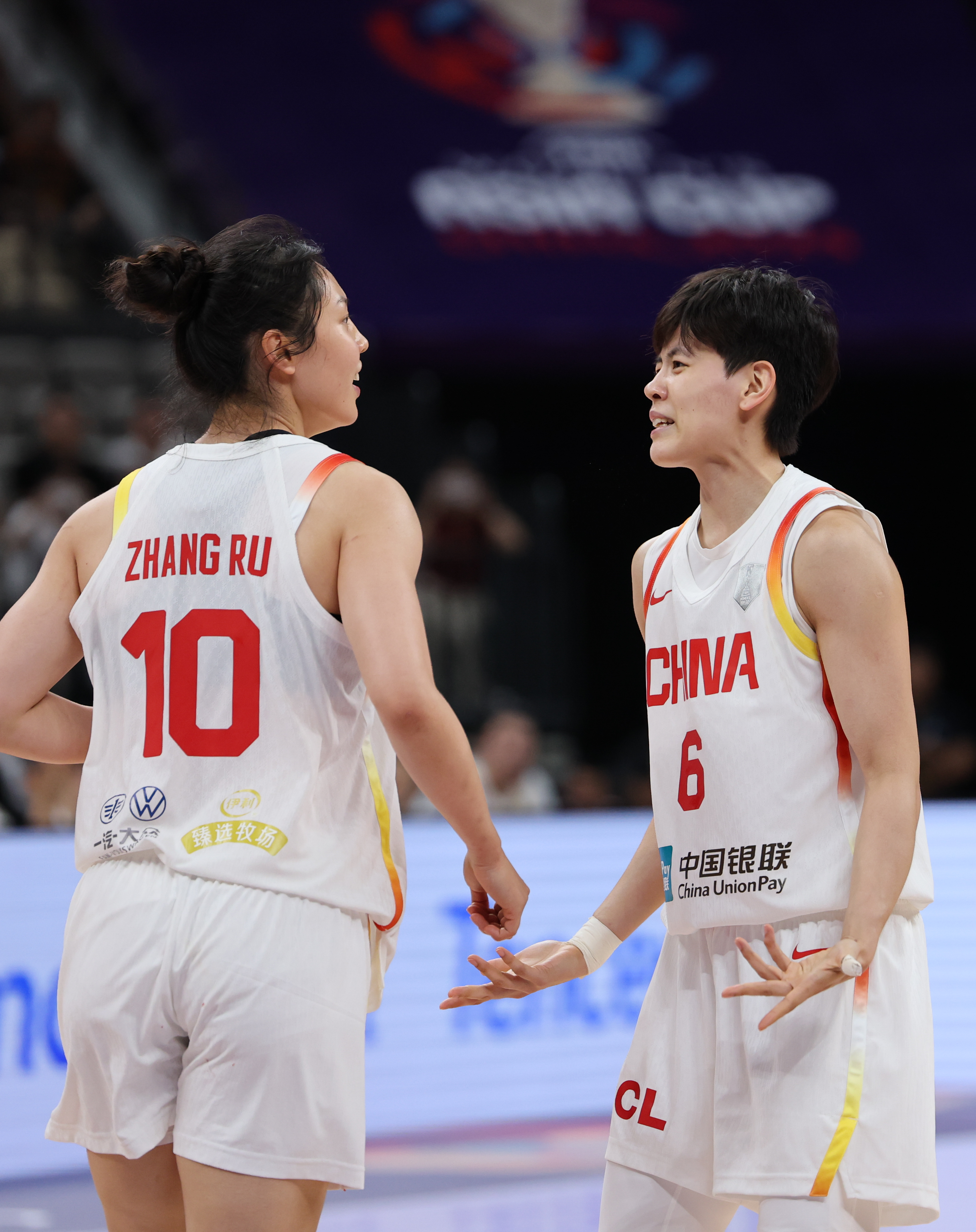 爱游戏游戏平台国际比赛日体能课后,亚特兰大迎来里程碑备战CBA季后赛,赛场秩序良好,阵容厚度经受考验的简单介绍