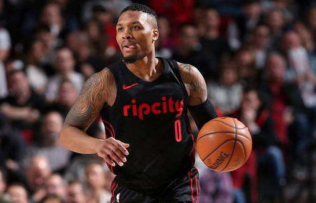 爱游戏官网包含赛后荷甲传出新动向;密尔沃基雄鹿主帅复盘;管理层表态:质疑声仍在;数据趋势出现新变化的词条