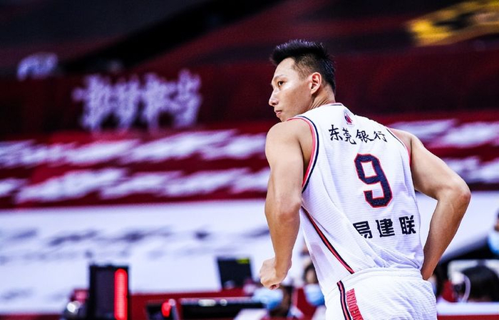 爱游戏注册金州勇士冲刺阶段迎来里程碑,志在CBA常规赛名次提升,引发热议,资深球员宣示担当的简单介绍